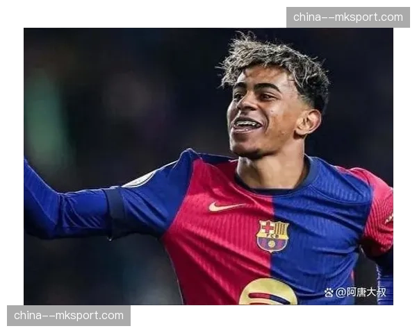 西甲第28轮：巴萨3-1瓦伦西亚，亚马尔两度从肋部完成突破助攻莱万破门