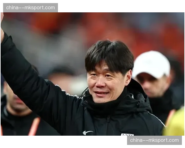 镜头记录：山东高速外援在一次24秒进攻内穿梭油漆区达五次