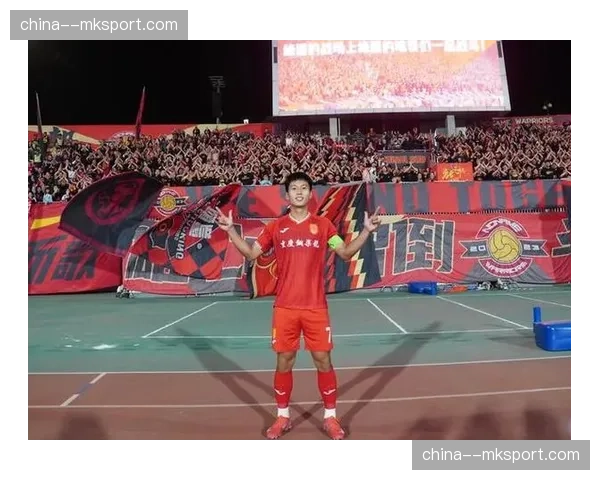 重庆铜梁龙2-1击败武汉三镇，升班马前五轮保持不败